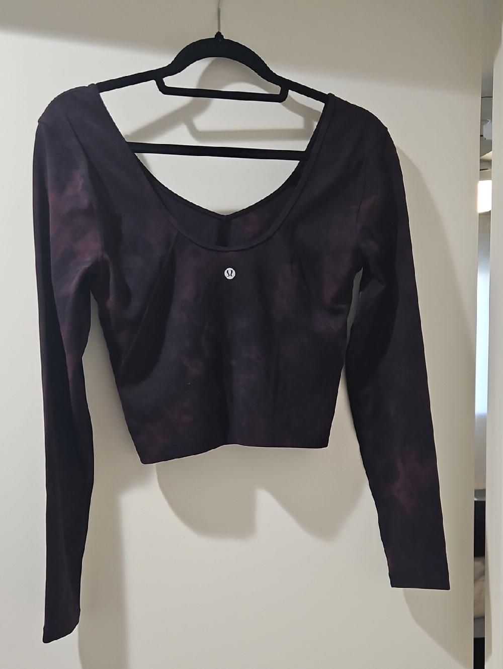 lululemon athletica Long Sleeve Scoop Neck Crop Top - Dark Plum Tie-Dye